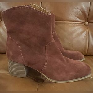 *Never Worn* Lucky Brand Rust Cognac Brown Suede Heel Ankle Boot US SIze 8M